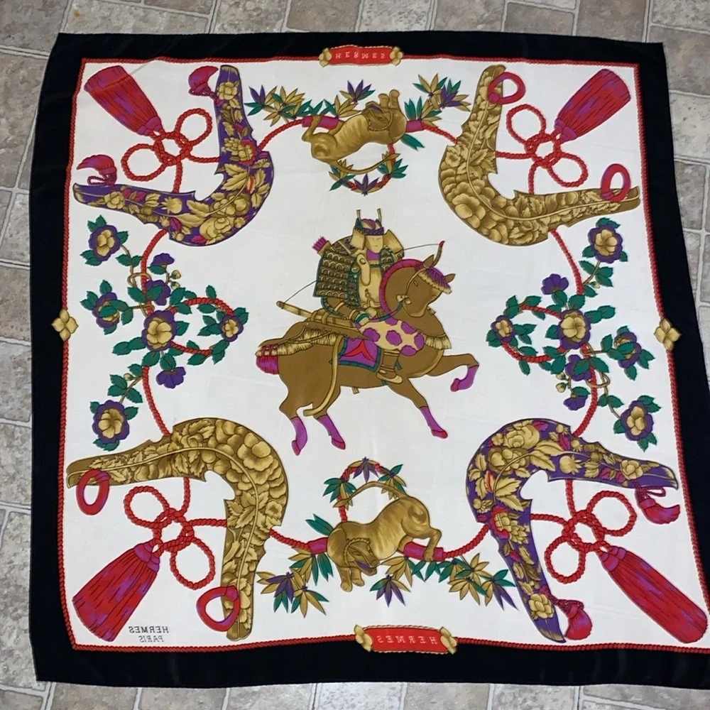 Hermes Multicolor Silk Scarf with Gold, Cream, Pink and Green 34 x 34 - Picture 5 of 5